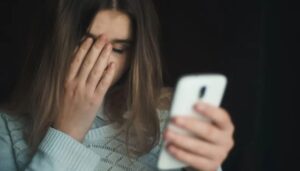 como saber se estou sendo traído pelo WhatsApp